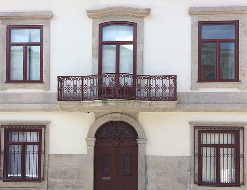 CL Fernandes Tomás I Porto Exterior foto
